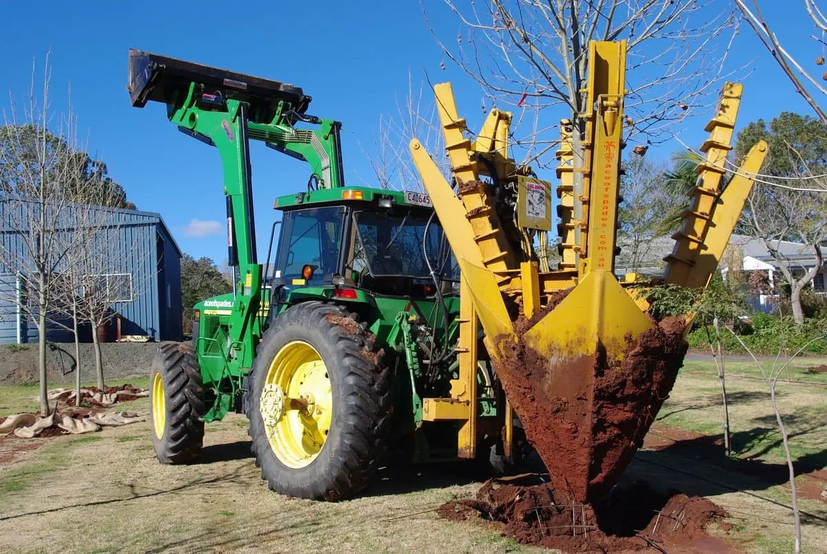 Tree spade maintenance to extend equipment lifespan