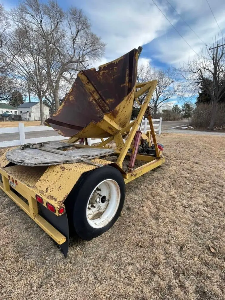 Tree transportation using pod trailer systems